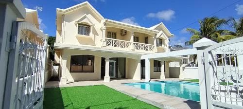 Coastal Villa in Alibaug